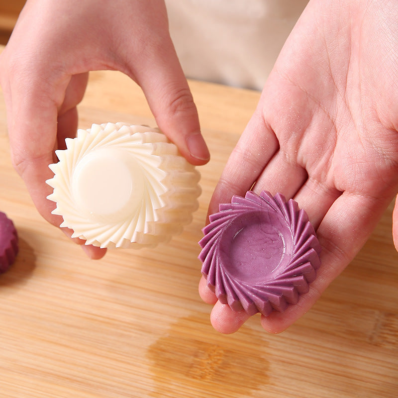 💥 Can’t-Miss Deal - BUY 1 GET 1 FREE 🔥Creative Double-Ended Pastry Mold – Traditional Pastry & Dessert Press